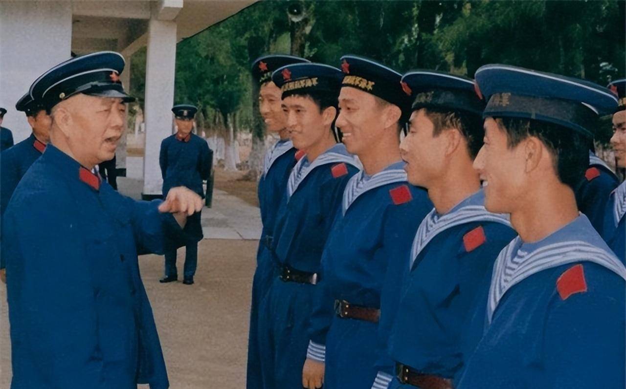 原创 造航母有多难？看黑海船厂厂长说的原话：才知道瓦良格号为何会卖(图11)