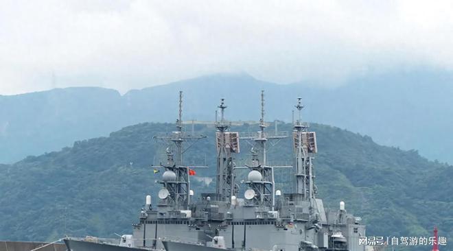0.97万吨台舰, 跟踪山东舰又不敢靠近, 解放军航母, 其实不打台军(图4)