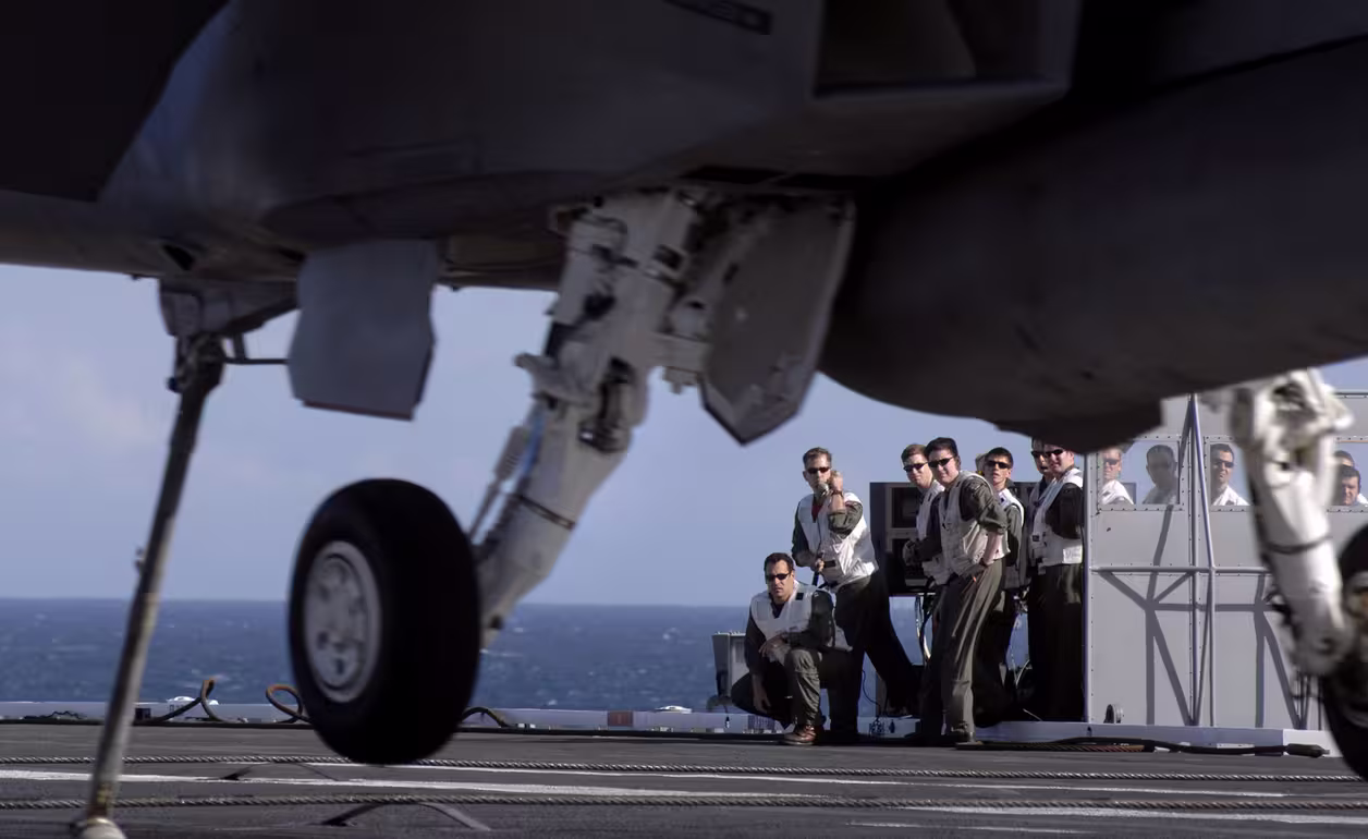 现代美国海军航空母舰空中作战 Modern United States Navy carrier air operations(图10)