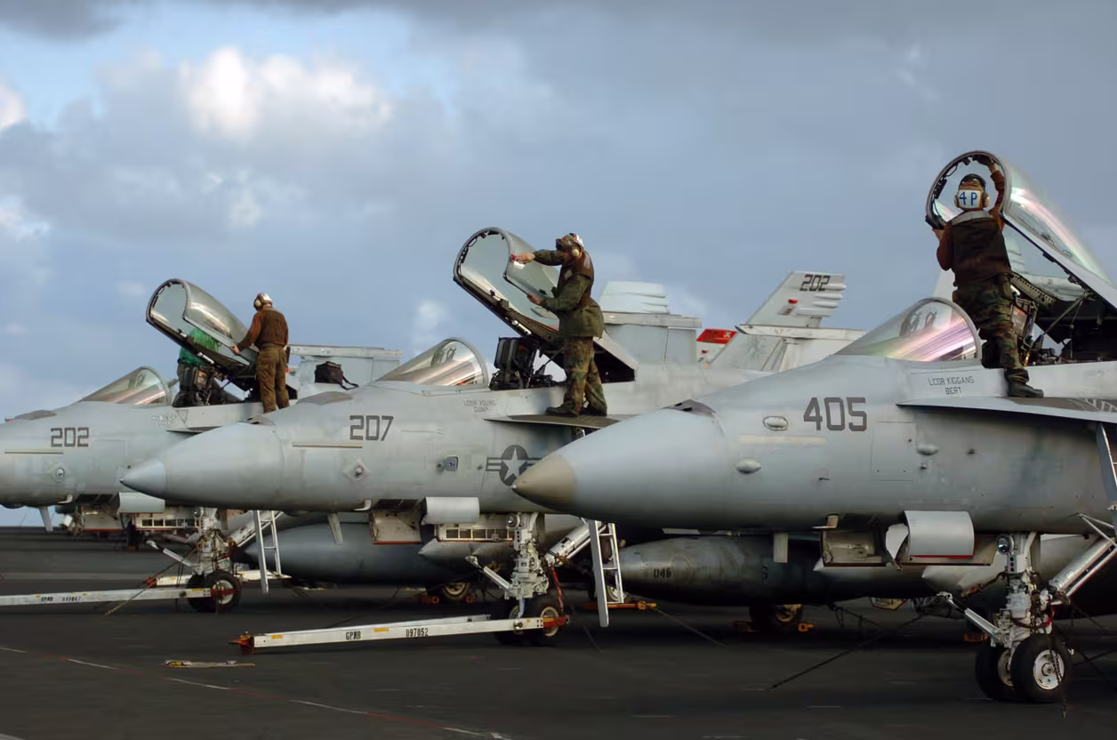 现代美国海军航空母舰空中作战 Modern United States Navy carrier air operations(图14)