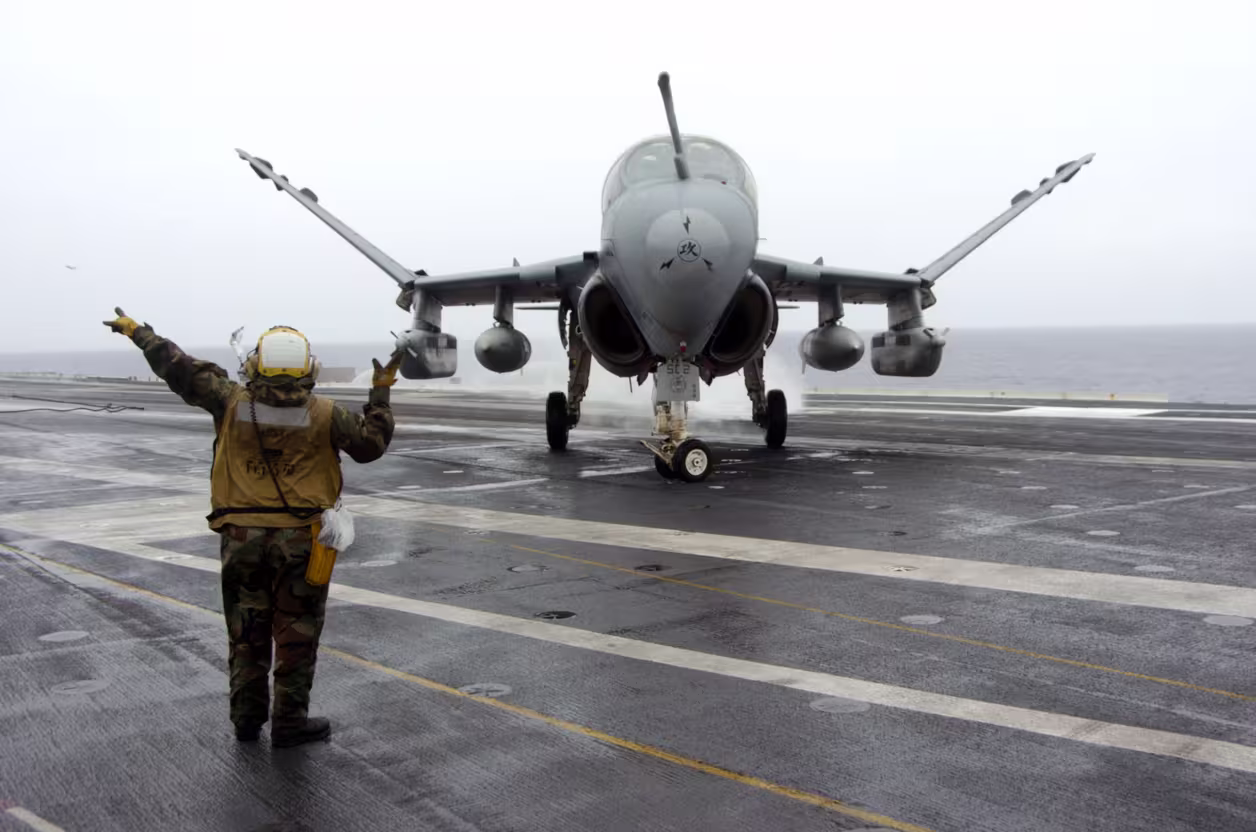 现代美国海军航空母舰空中作战 Modern United States Navy carrier air operations(图15)
