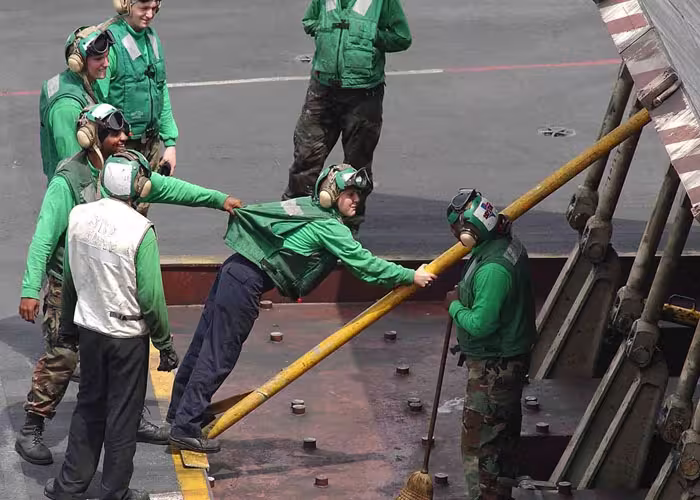 现代美国海军航空母舰空中作战 Modern United States Navy carrier air operations(图31)