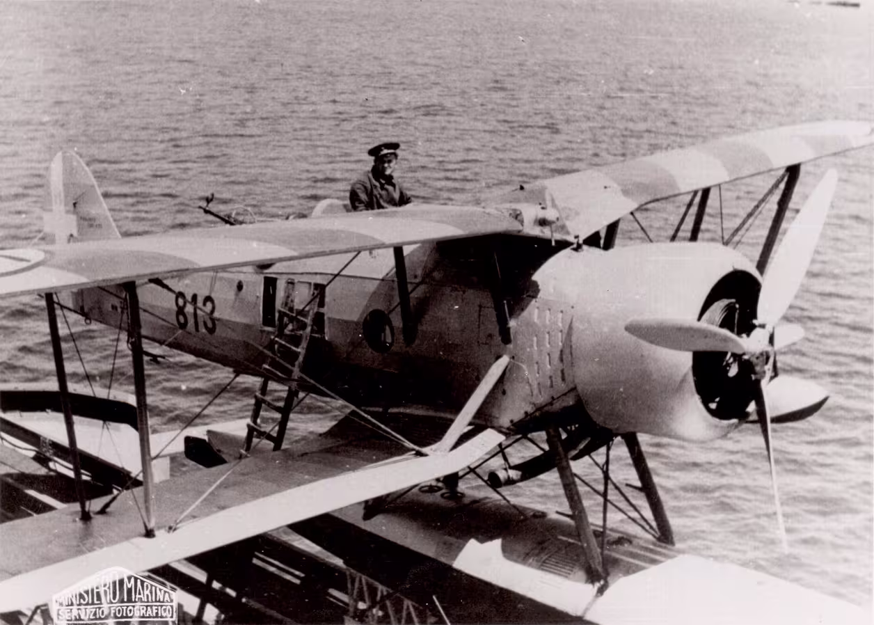 后发而未能制人——意大利航空母舰发展简史·下（1940~1943）(图1)